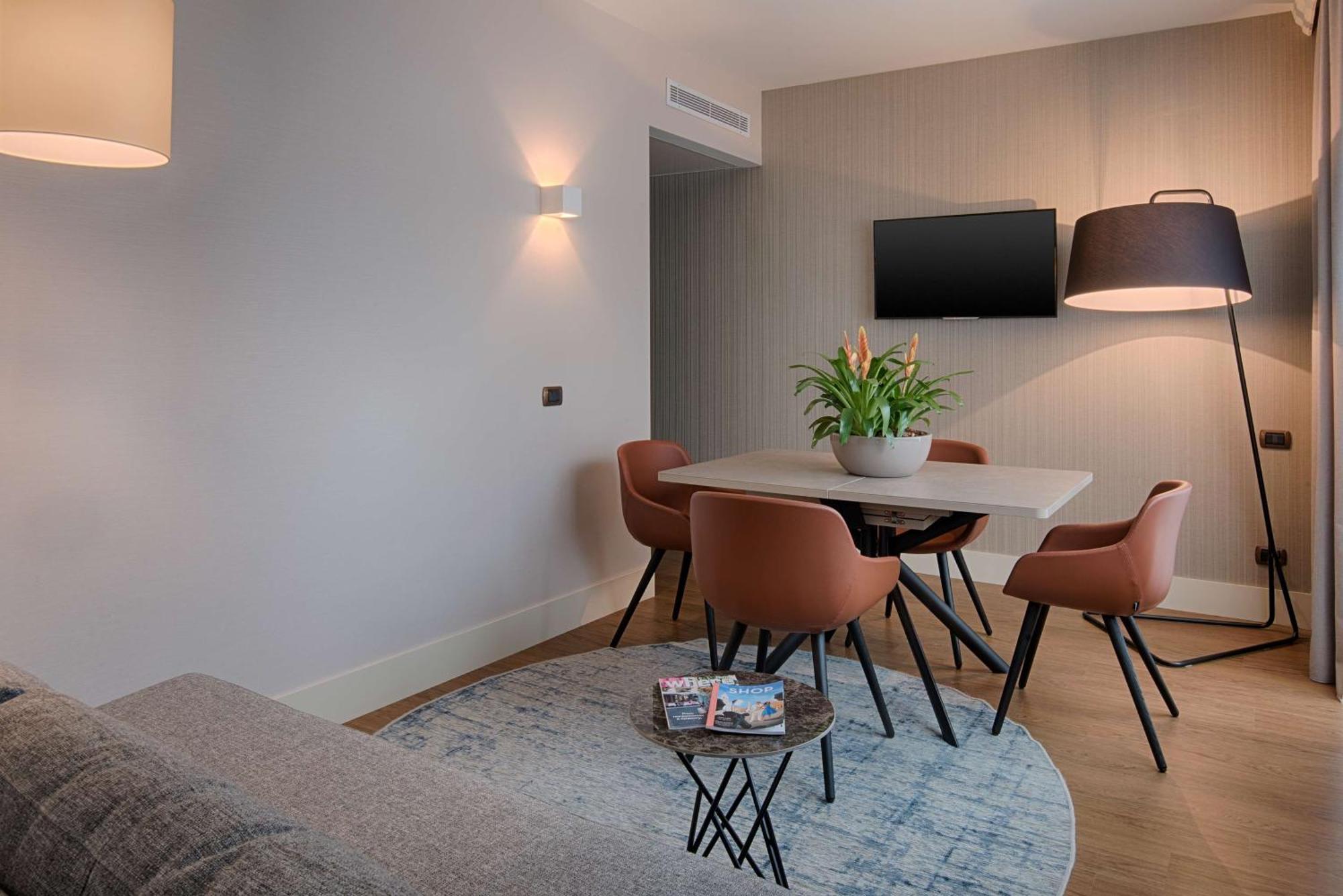 Suite with Terrace,1654246399:JPEG