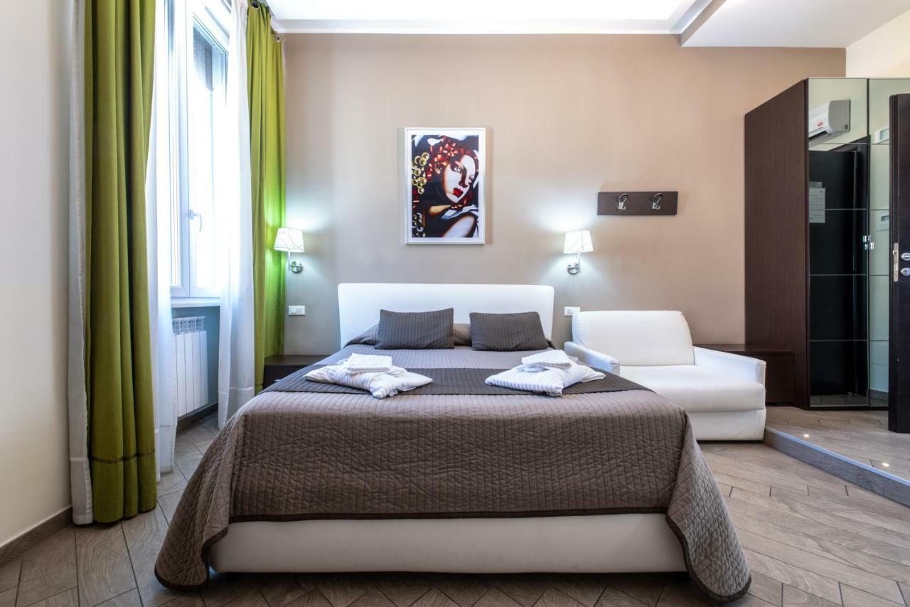 Double Room,847763009:JPEG