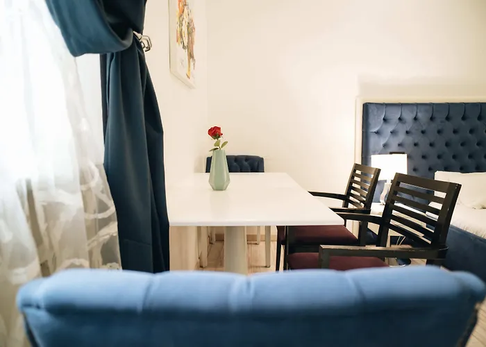 Escape Luxury Suite - CA Domus Collection